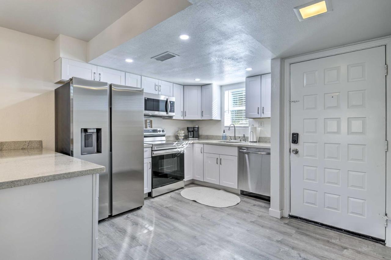 Downtown Gilbert Condo With Screened Porch! エクステリア 写真